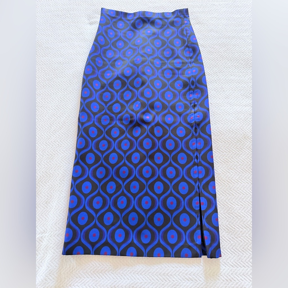 Zara Geometric Print Pencil Skirt With a Side Slit Size S Like New